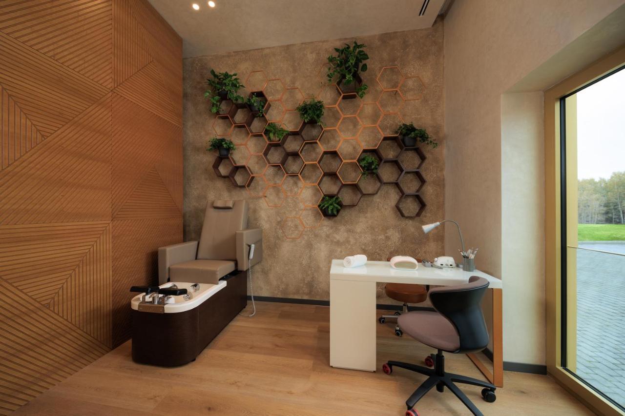 Mk Hotel Tirana Ринас Экстерьер фото A doctor's office