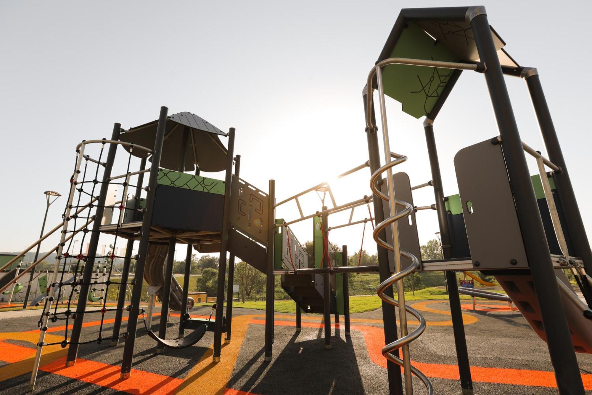 Mk Hotel Tirana Ринас Экстерьер фото The 2012 Australian Ninja Warrior course